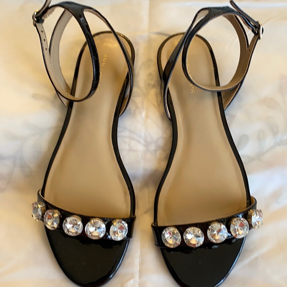 Ann Taylor flat sandals